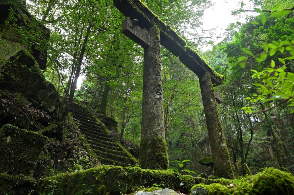 日本の神々と三種の神器