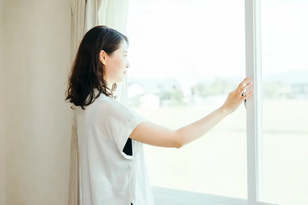 朝一番に窓を開けるだけで運気が変わる｜神様の通り道をつくる神道的な暮らし